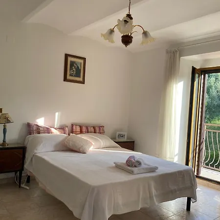 Alloggio in famiglia Casa Contadina Nel Ai Piedi Della Majella - Agricasa Caprafico Casoli (Abruzzo)